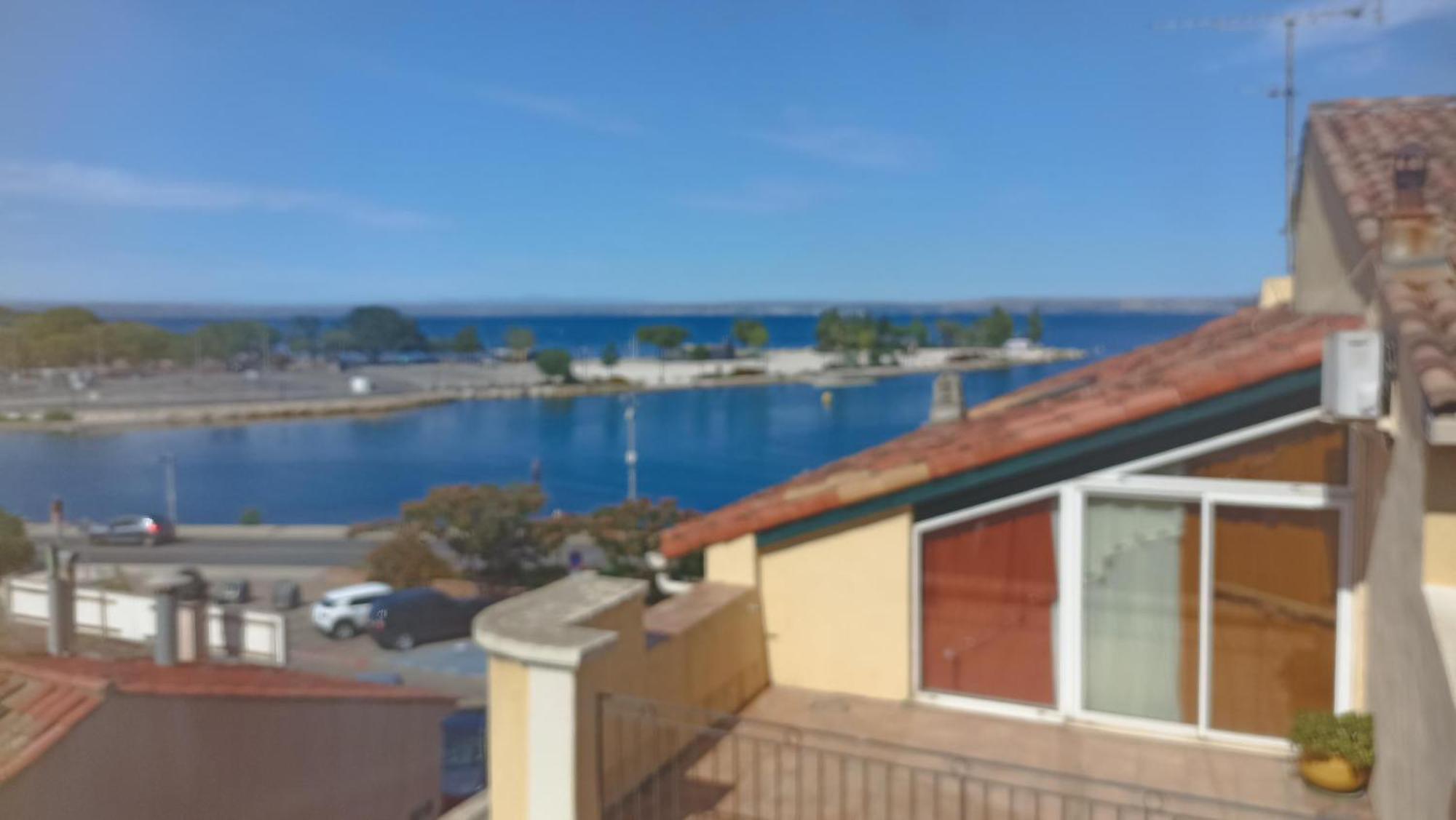 Les Hebergements De La Plage En Ville Martigues Luaran gambar