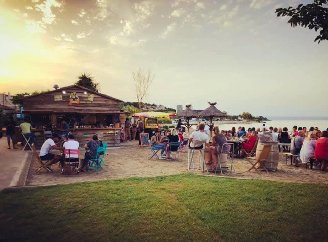 Les Hebergements De La Plage En Ville Martigues Luaran gambar